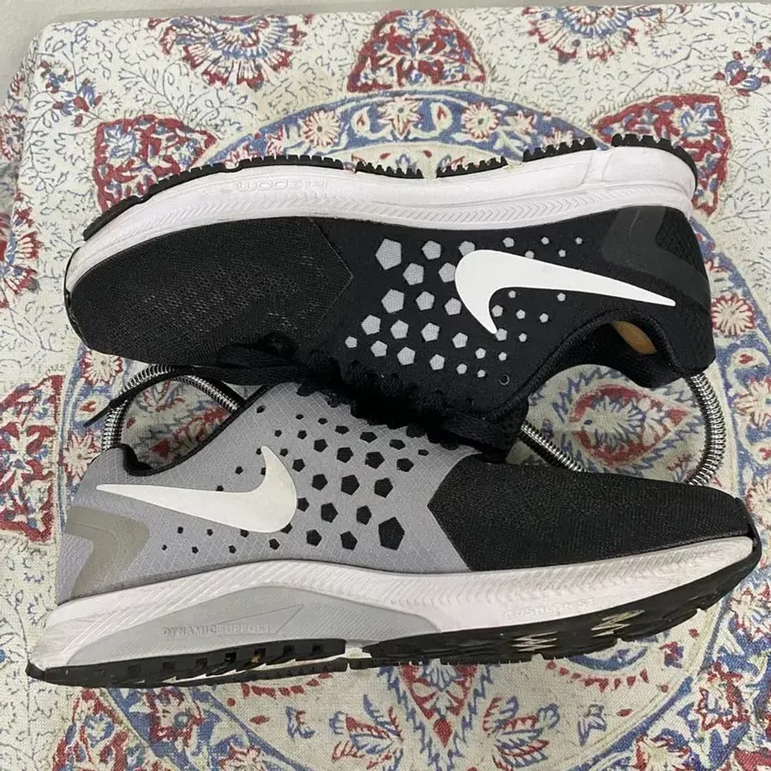 나이키 에어 줌 스팬 W 블랙 화이트 운동화 245 E00138 상품이미지3