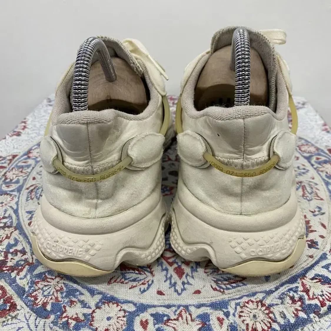 아디다스 오즈위고 크림 화이트 운동화 250 E00141 상품이미지2