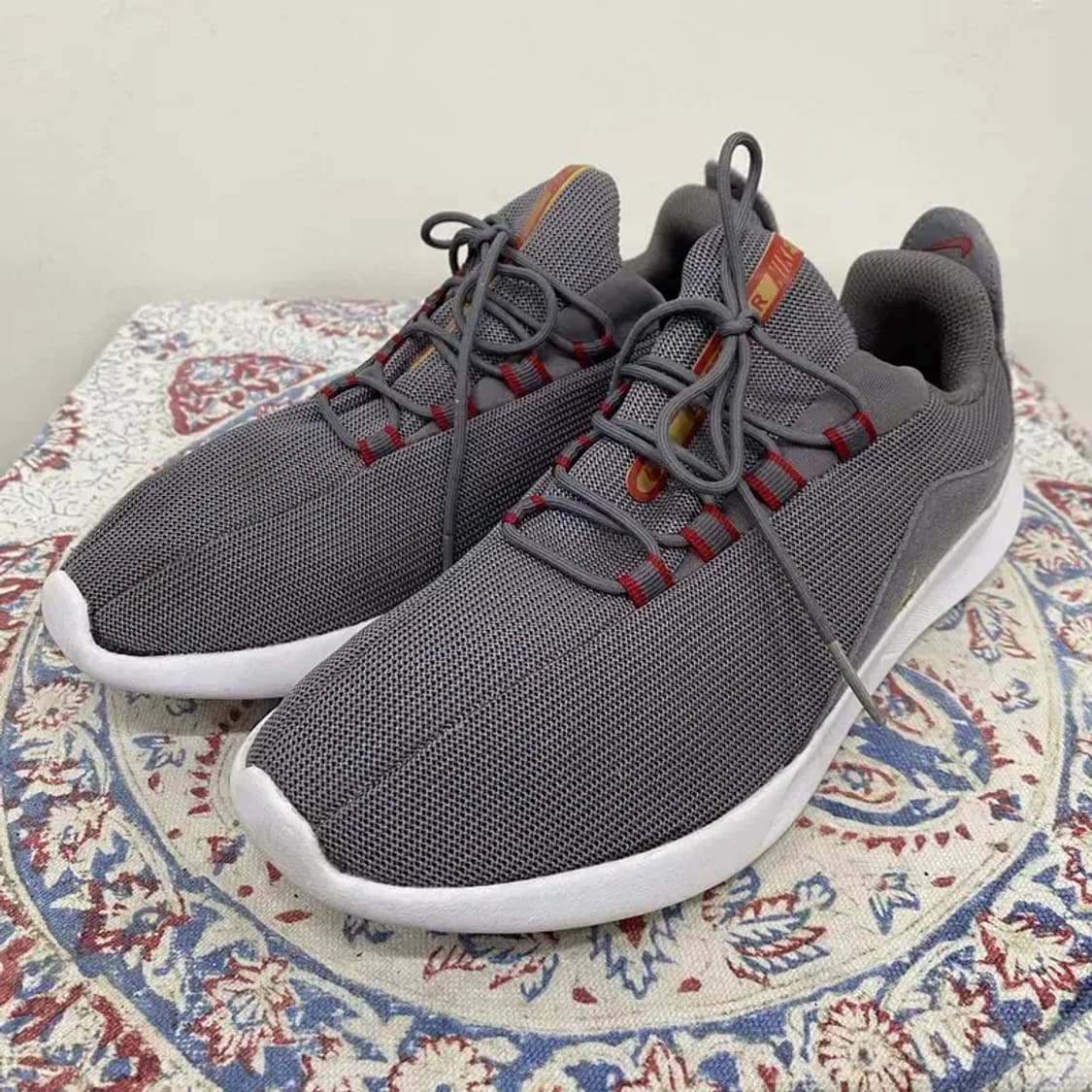 나이키 바이알 스니커즈 운동화 240 E00150 상품이미지1