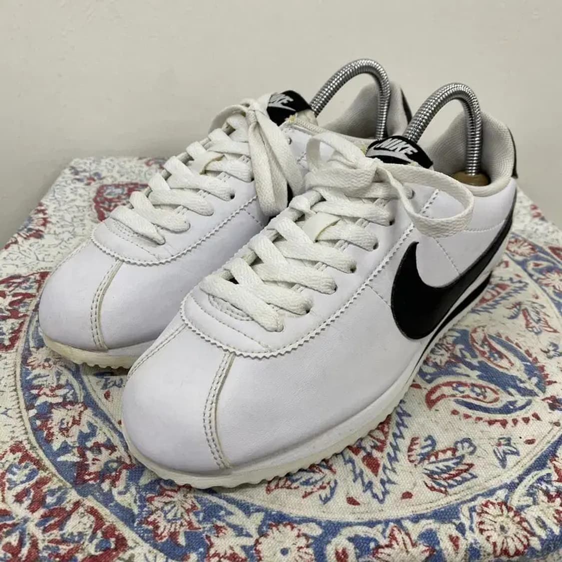 나이키 클래식 코르테즈 레더 스니커즈 240 E00152 상품이미지1