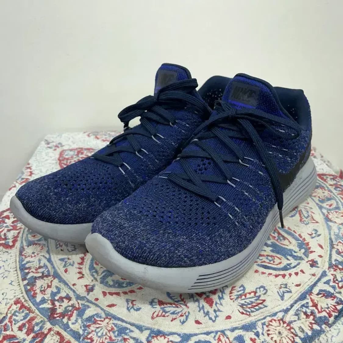 나이키 루나에픽 로우 플라이니트 2 270 E00160 상품이미지1