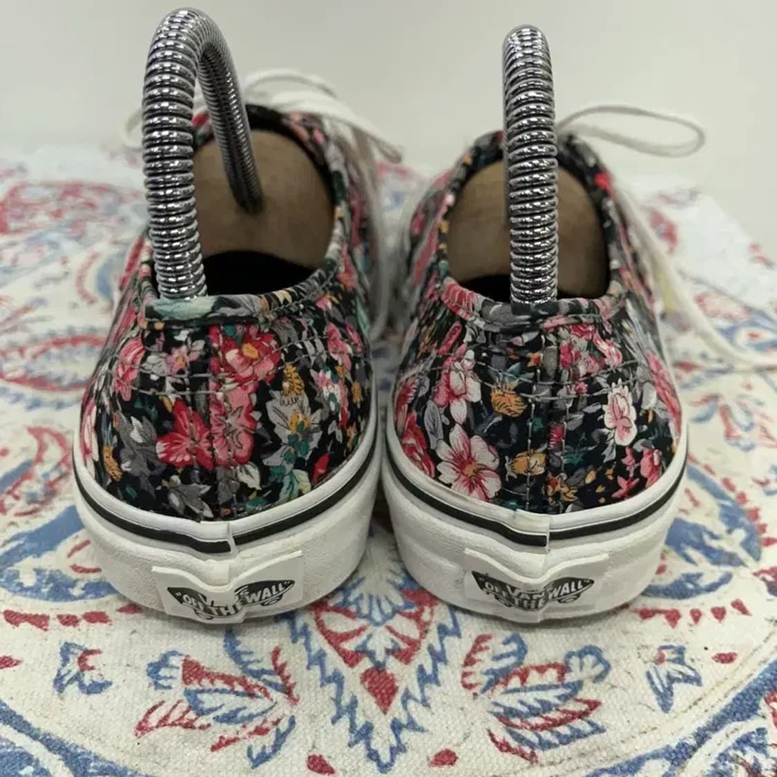 반스 꽃무늬 어센틱 스니커즈 US4.5 E00168 상품이미지2