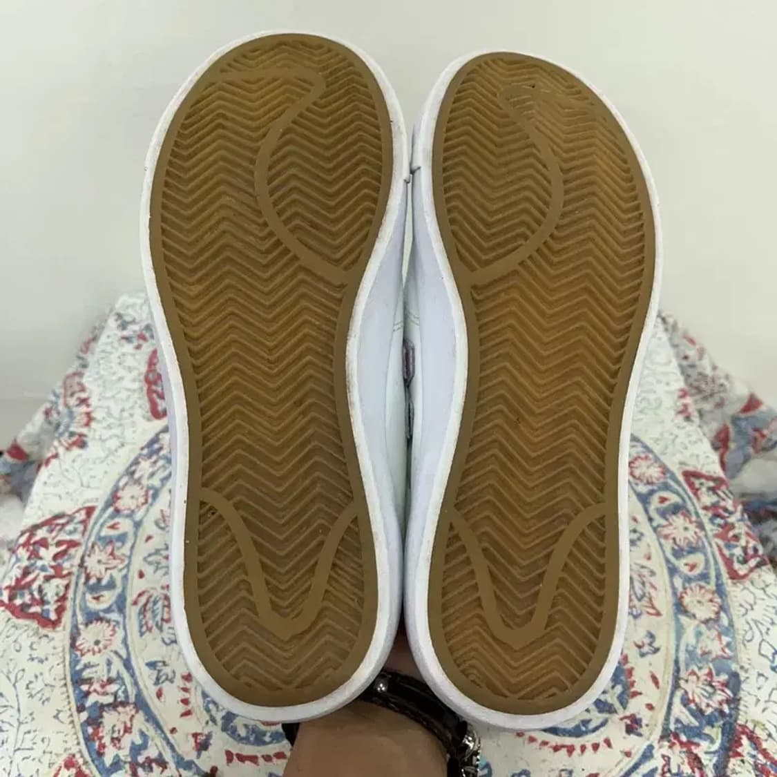 뉴발란스 벨크로 스니커즈 우먼스 신발 245 E00180 상품이미지3