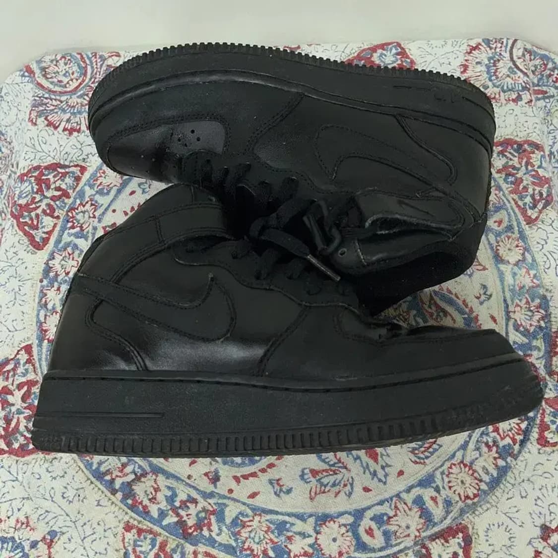 나이키 에어포스 1 미드 올블랙 스니커즈 운동화 240 E00235 상품이미지3