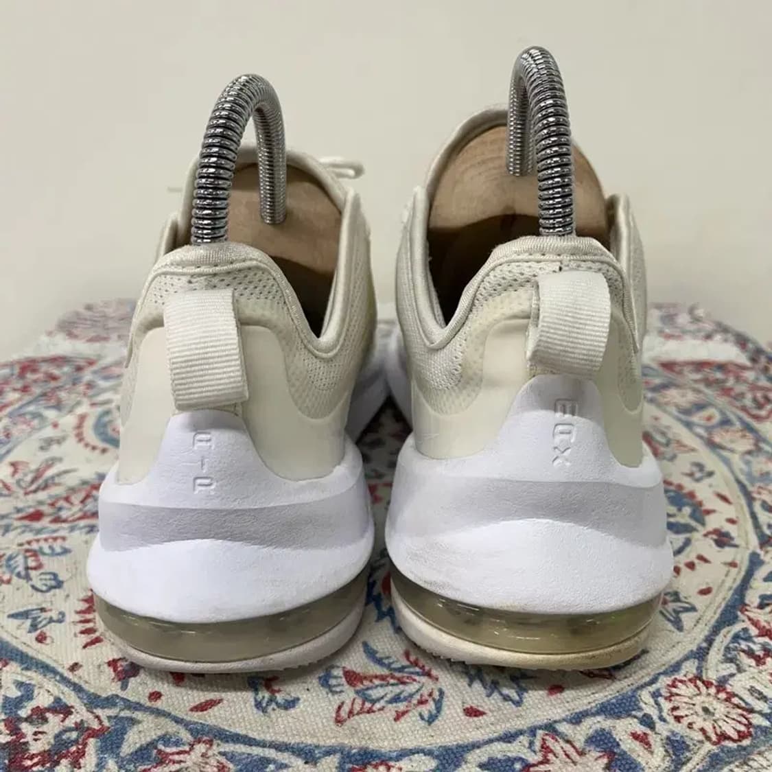 나이키 에어맥스 엑시스 스니커즈 운동화 235 E00245 상품이미지2