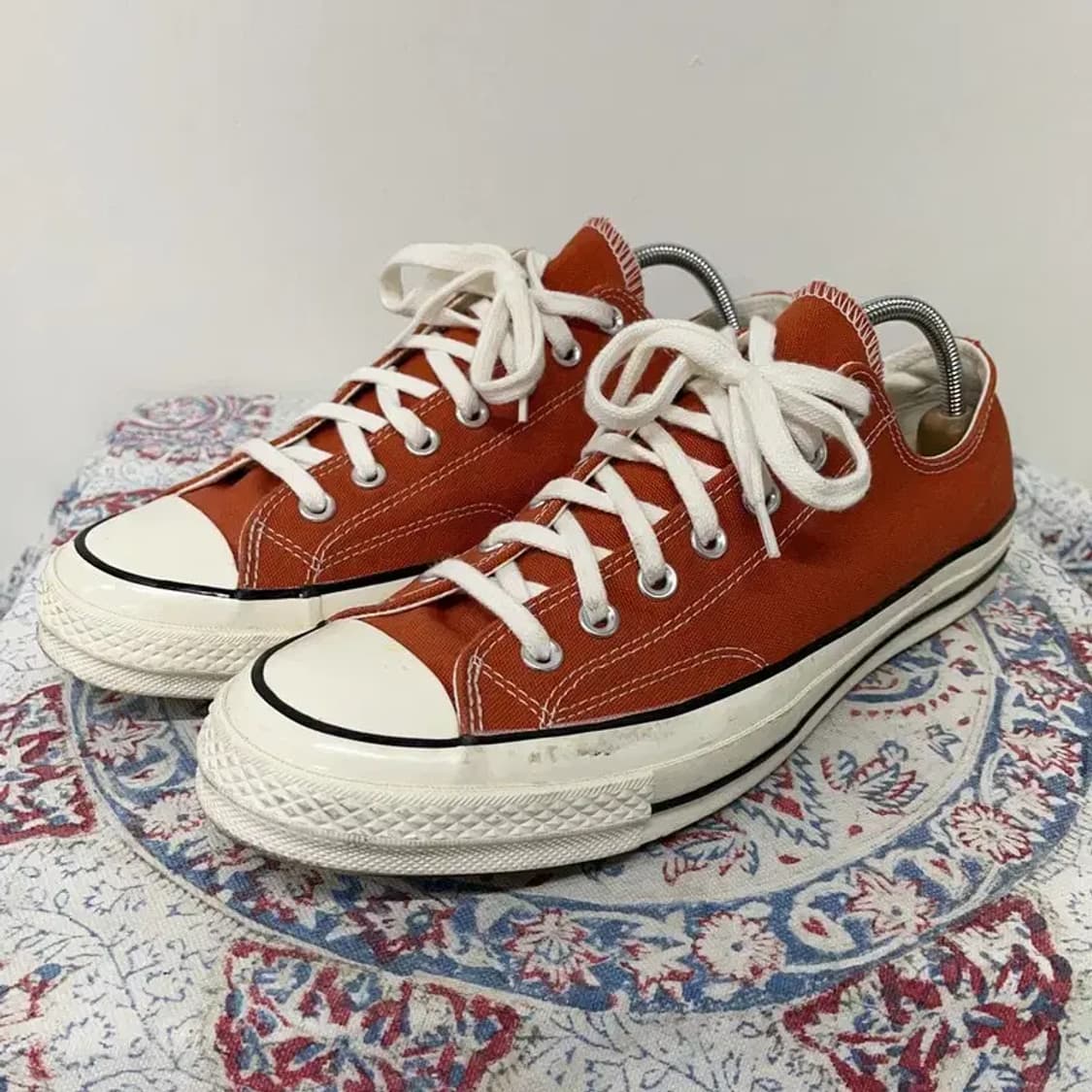 컨버스 척테일러 척70 로우 오렌지 스니커즈 290 E00256 상품이미지1