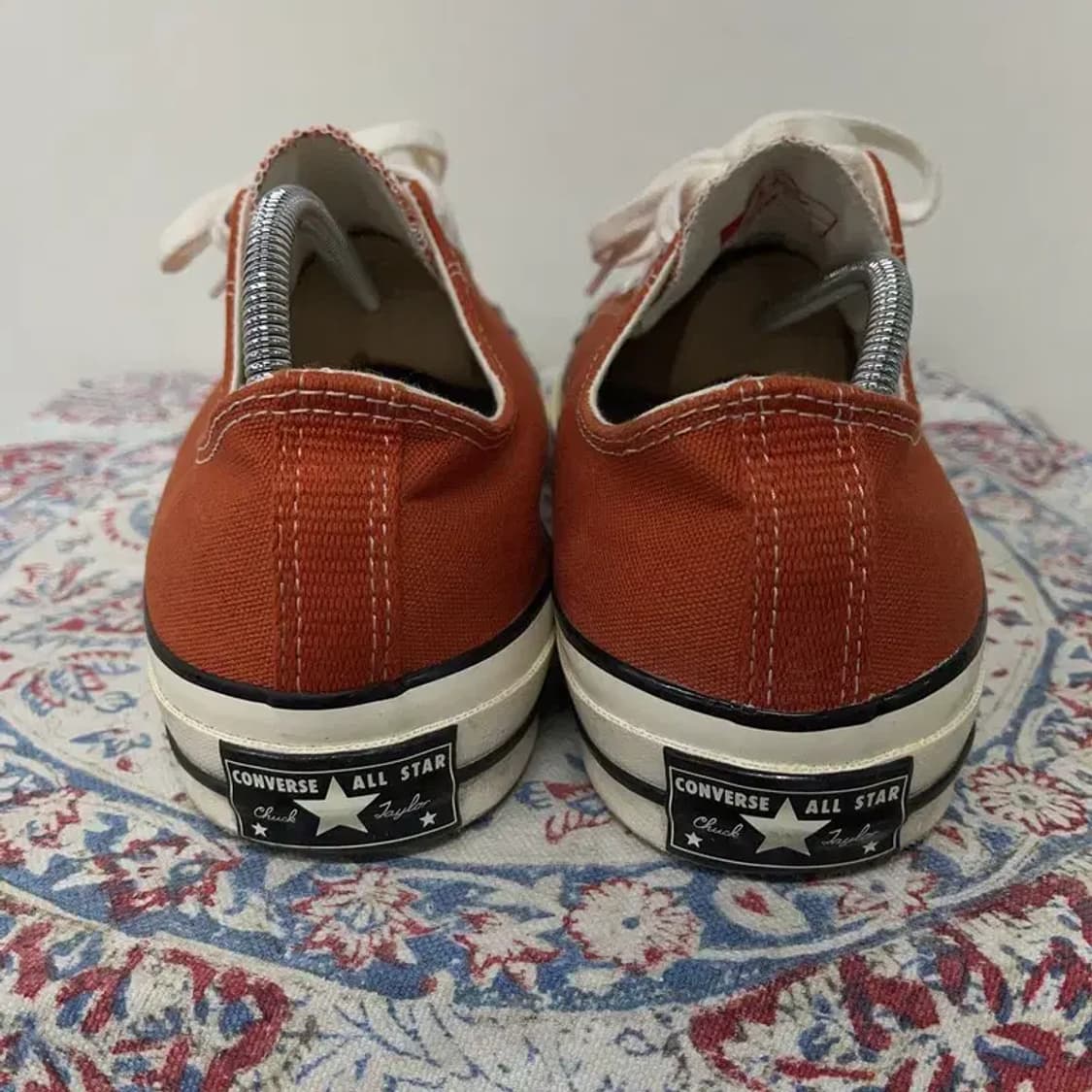 컨버스 척테일러 척70 로우 오렌지 스니커즈 290 E00256 상품이미지2