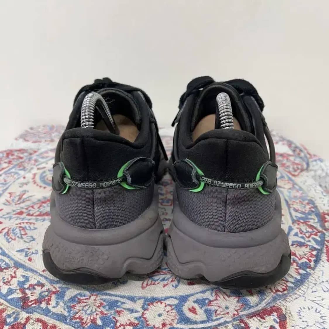 아디다스 오즈위고 코어 블랙 그레이 운동화 225 E00268 상품이미지2
