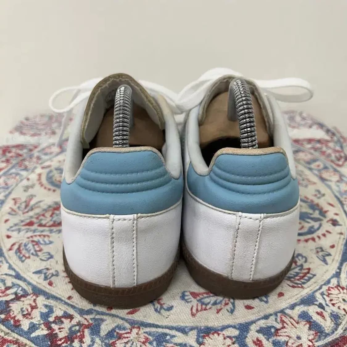 아디다스 삼바 OG 코어 화이트 헤일로 블루 스니커즈 250 E00277 상품이미지2