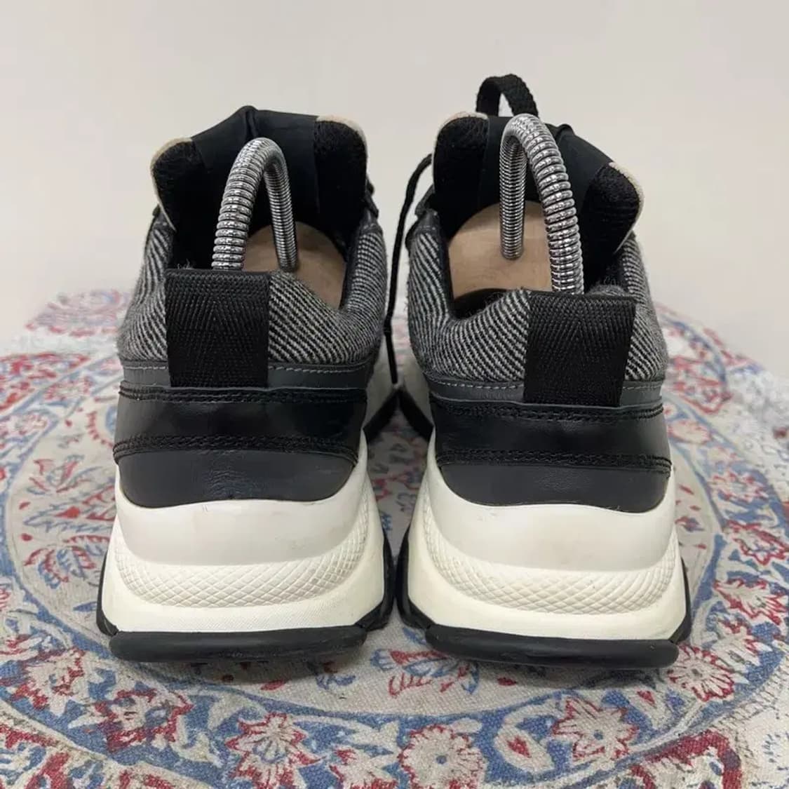 럭키슈에뜨 캐주얼 스니커즈 운동화 235 E00302 상품이미지2