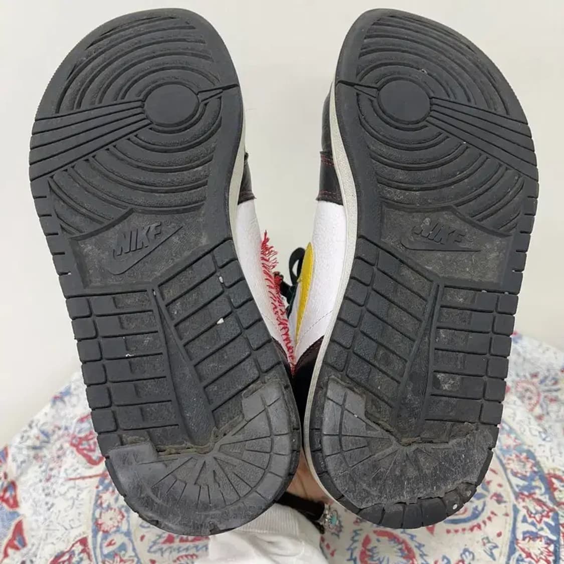 나이키 조던1 레트로 하이 디파이언트 스니커즈 270 E00323 상품이미지4