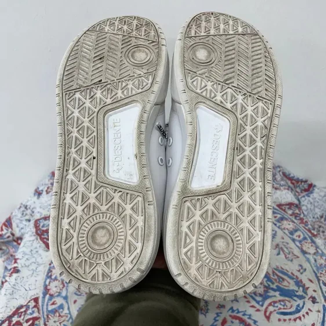 데상트 스탬핑 스니커즈 운동화 255 E00446 상품이미지4