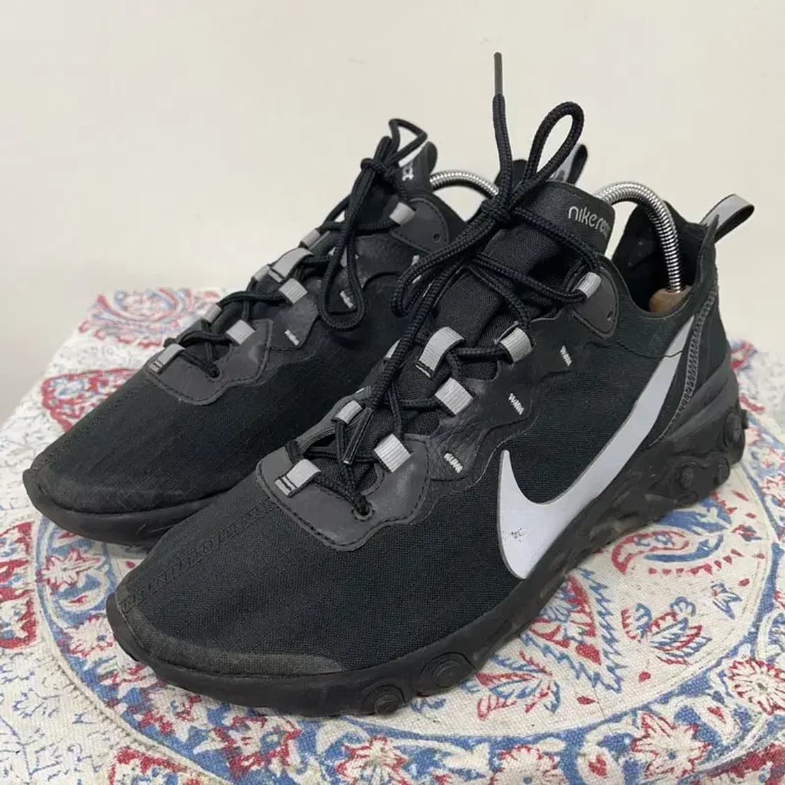 나이키 리액트 엘리먼트55 블랙 운동화 런닝화 270 E00457 상품이미지1