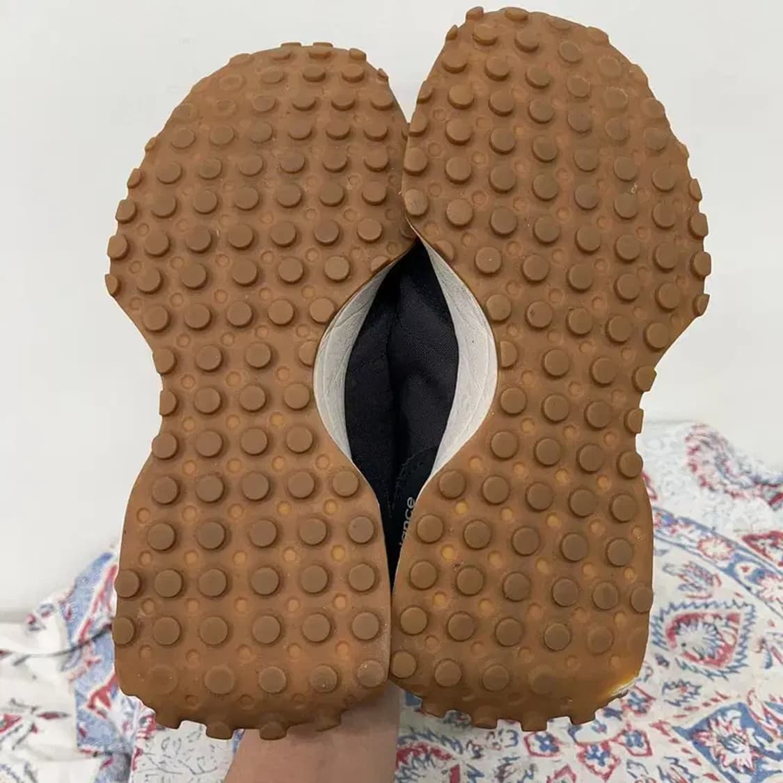 뉴발란스 327 블랙핑크 스니커즈 신발 245 E00486 상품이미지4