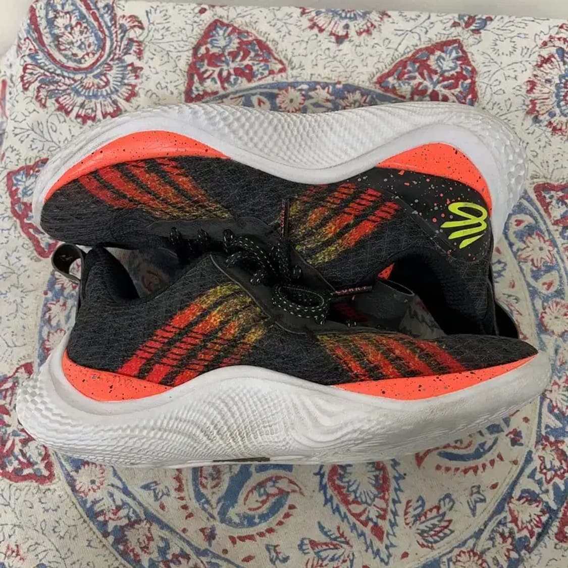 언더아머 커리10 농구화 신발 240 E00498 상품이미지3