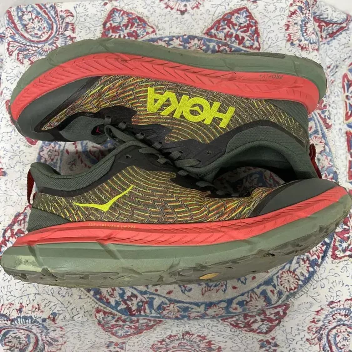 호카오네오네 마파테 스피드 4 트레일 러닝화 280 E00525 상품이미지3