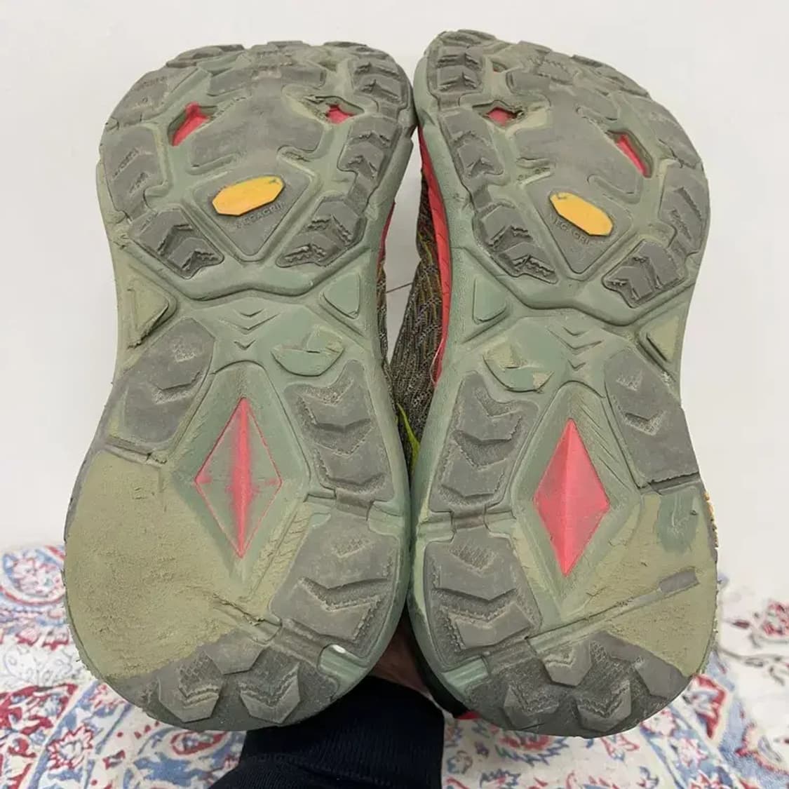 호카오네오네 마파테 스피드 4 트레일 러닝화 280 E00525 상품이미지4