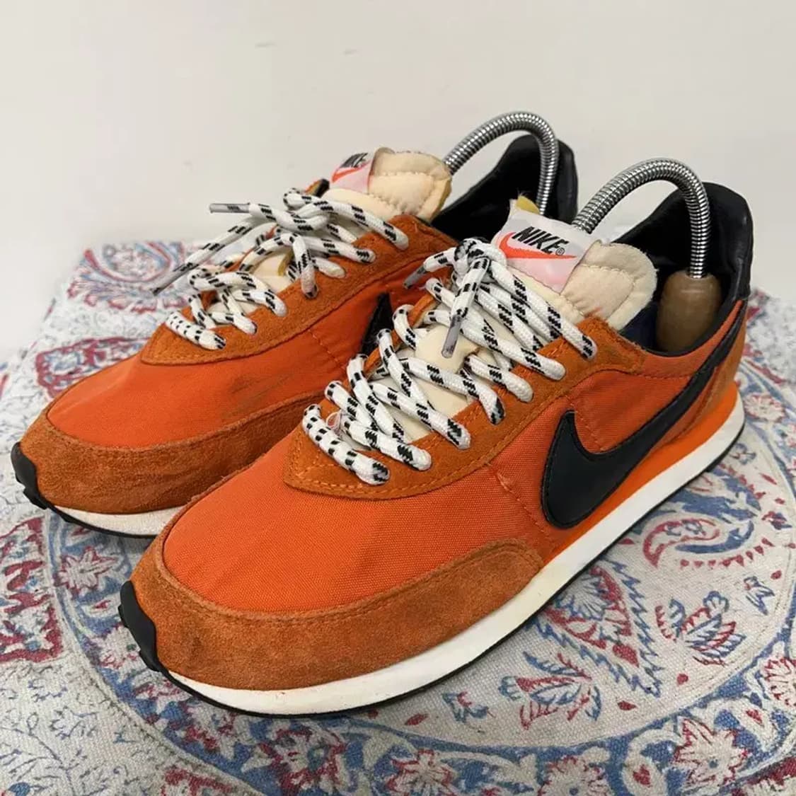 나이키 와플 트레이너 2 오렌지 스니커즈 9 E00550 상품이미지1