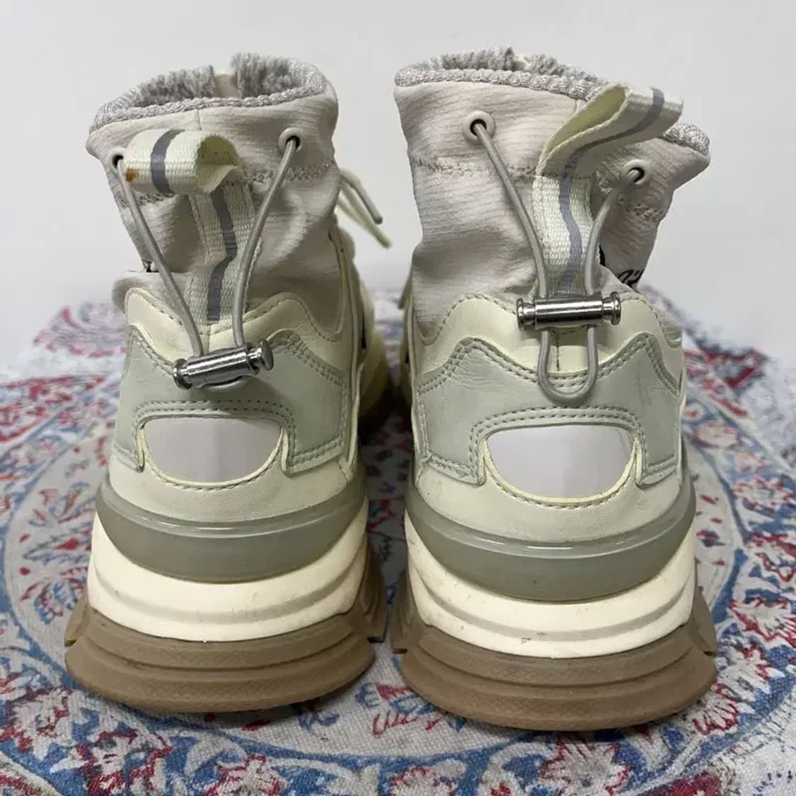 디스커버리 버킷 디워커 V2 미드  260 E00590 상품이미지2