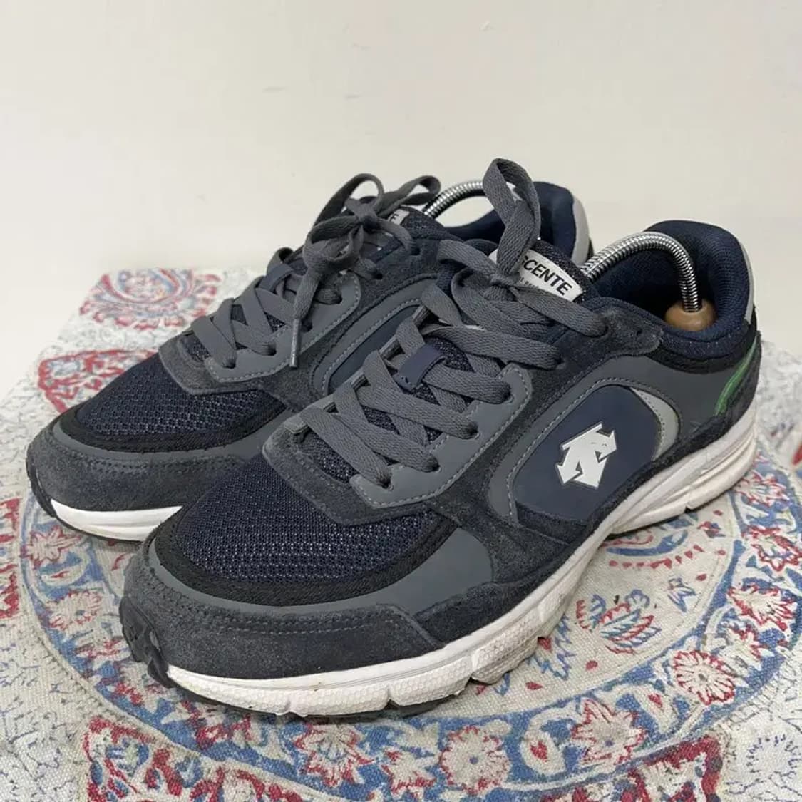 데상트 캐주얼 스니커즈 운동화 270 E00602 상품이미지1