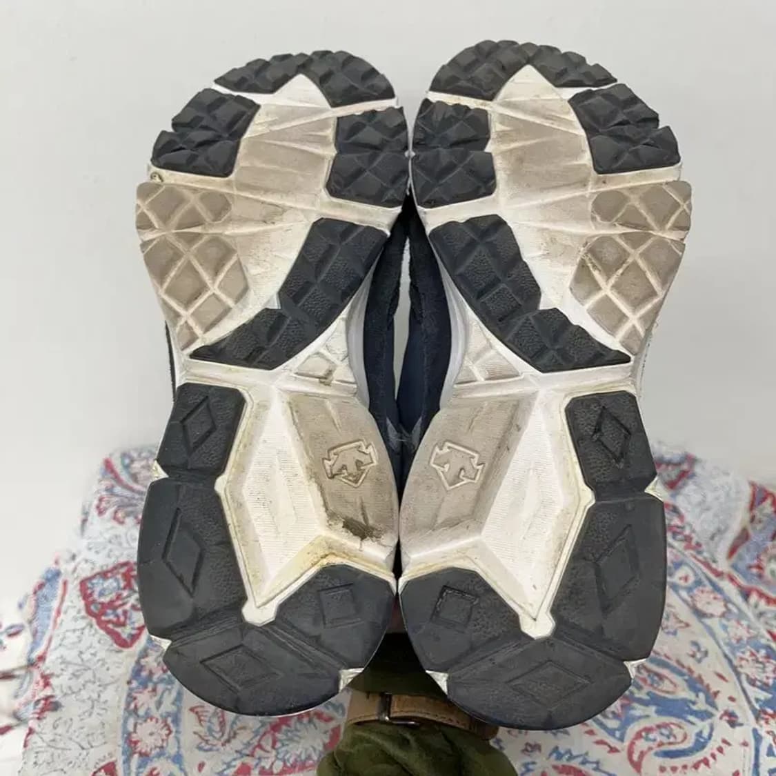 데상트 캐주얼 스니커즈 운동화 270 E00602 상품이미지4