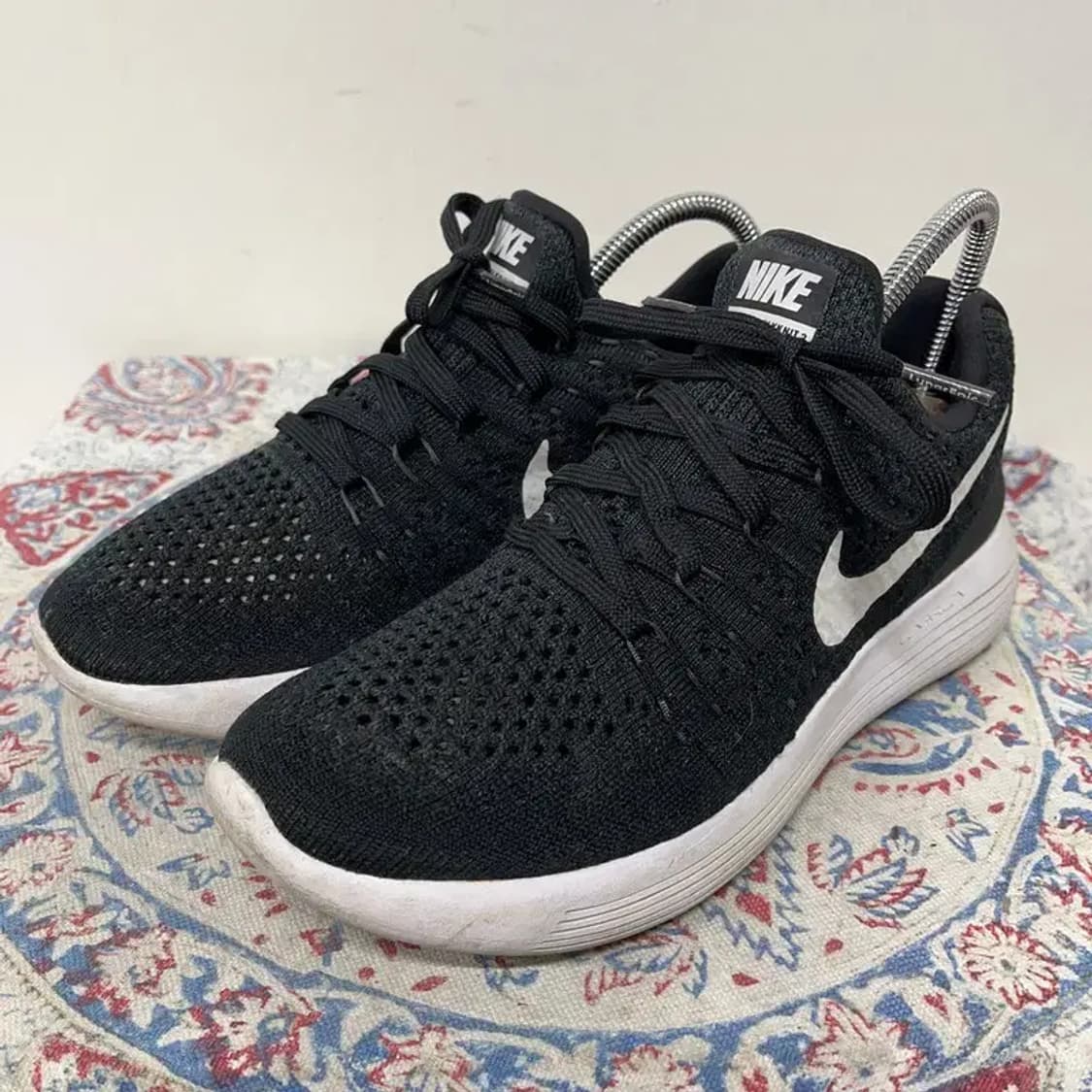 나이키 루나에픽 로우 플라이니트 런닝화 운동화 240 E00603 상품이미지1