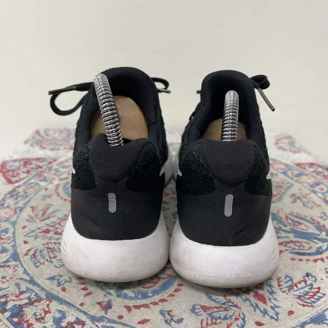 나이키 루나에픽 로우 플라이니트 런닝화 운동화 240 E00603 상품이미지2