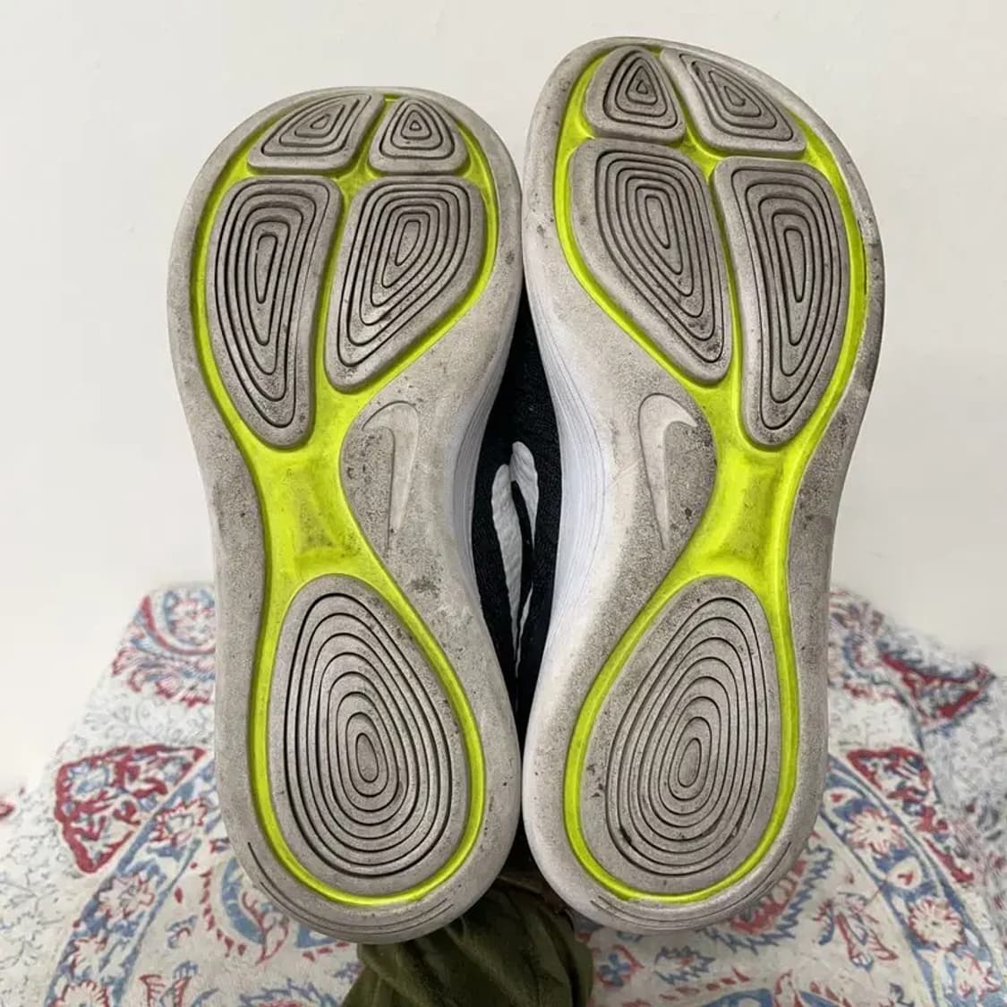 나이키 루나에픽 로우 플라이니트 런닝화 운동화 240 E00603 상품이미지4