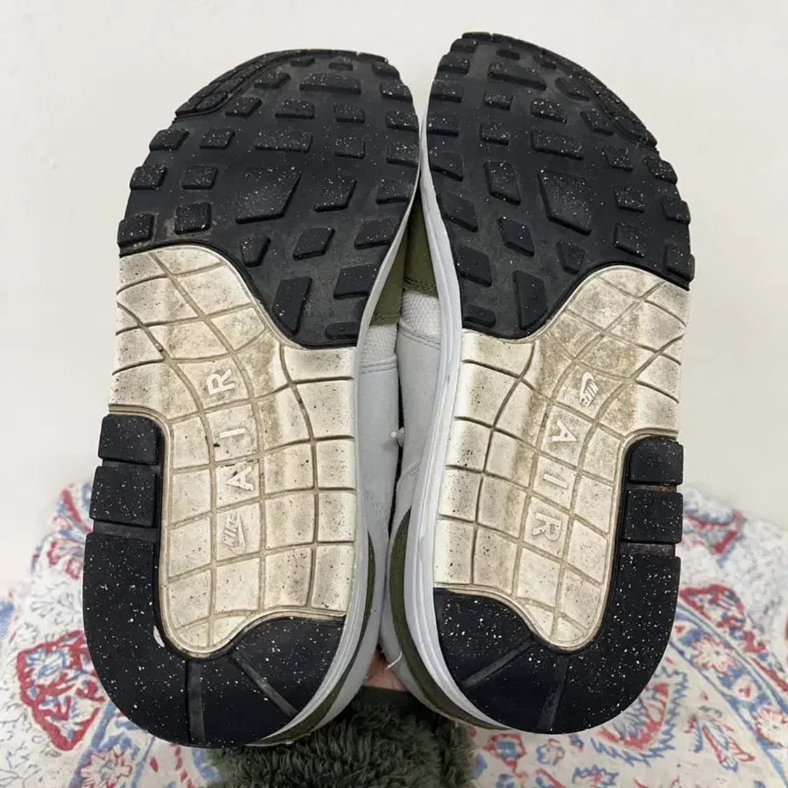 나이키 에어맥스 1 미디움 올리브 스니커즈 운동화 260 E00620 상품이미지4