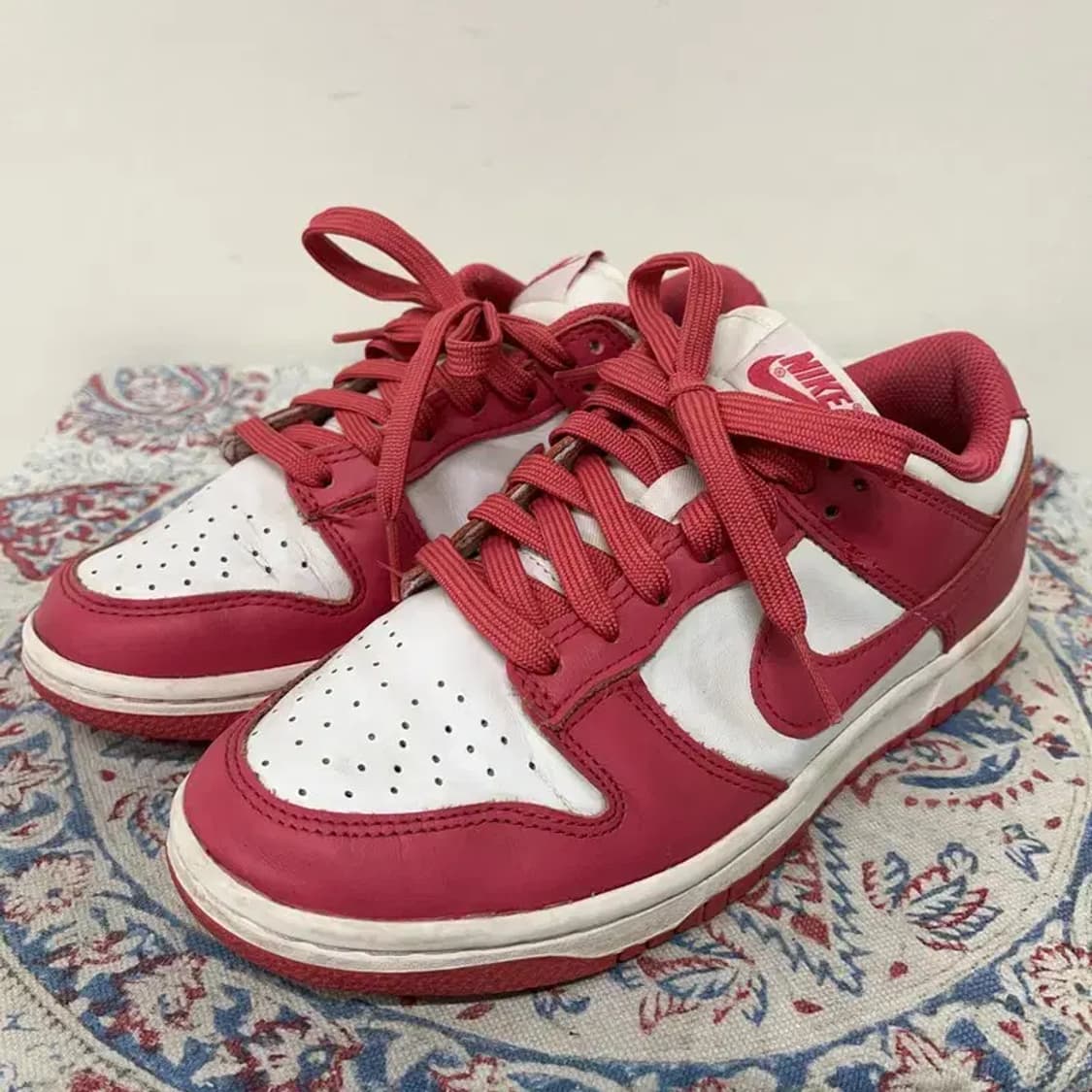 나이키 덩크 로우 아키오 핑크 스니커즈 235 E00632 상품이미지1