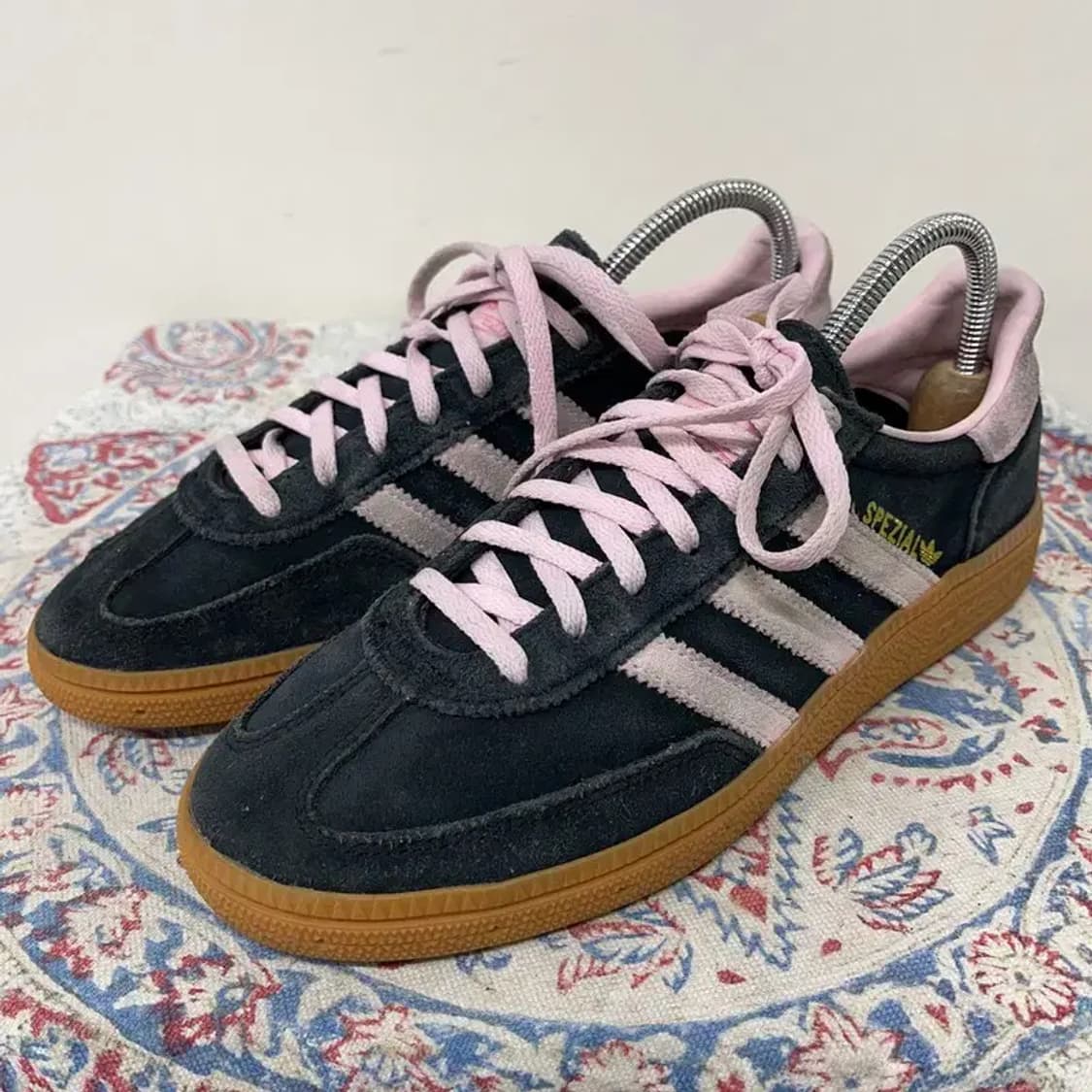 아디다스 스페지알 핸드볼 코어 블랙 핑크 스니커즈 240 E00616 상품이미지1