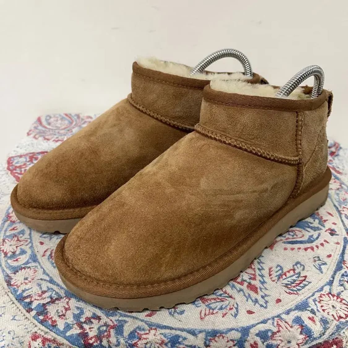 어그 UGG 클래식 울트라 미니 어그부츠 230 E00673 상품이미지1