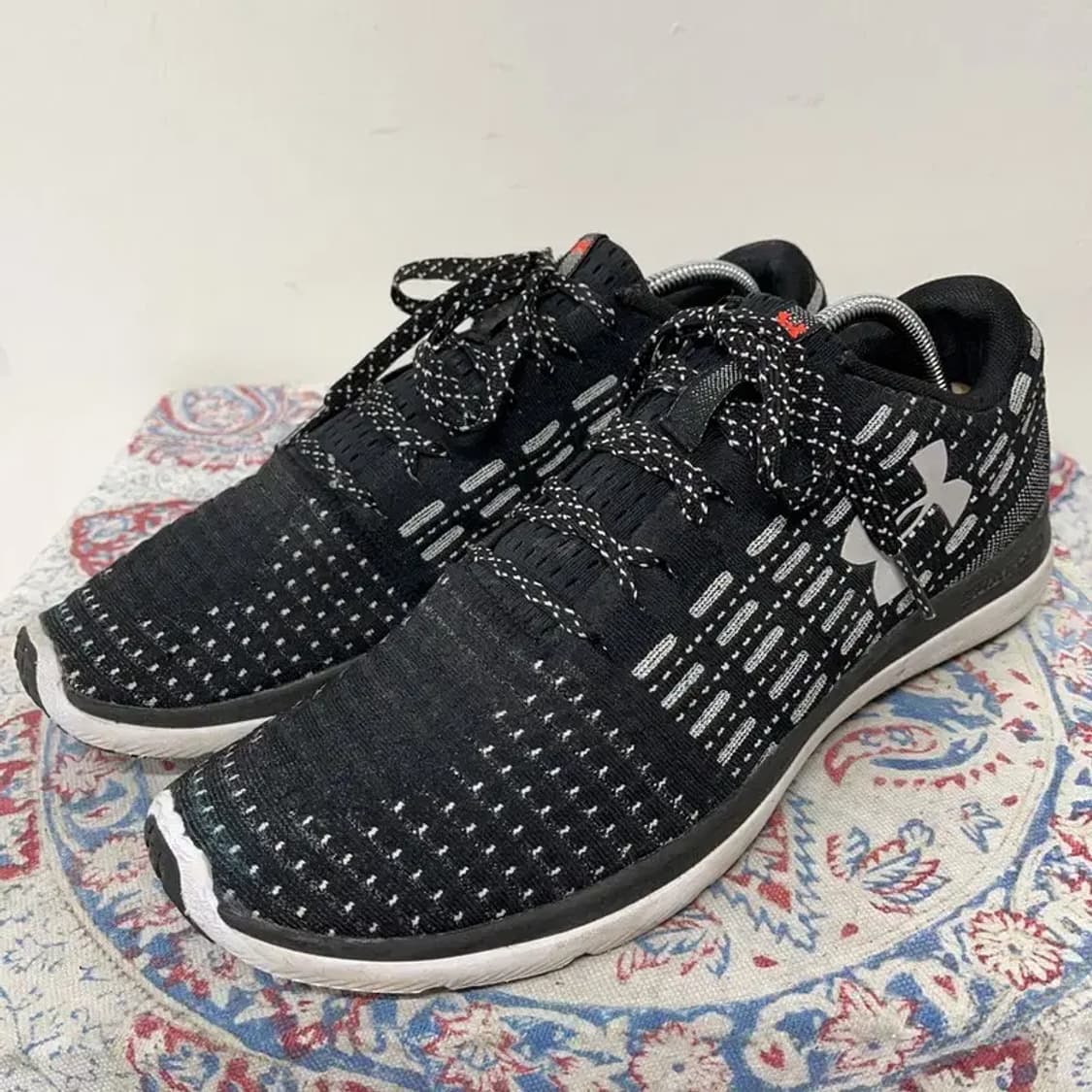 언더아머 스레드본 슬링 플렉스 런닝화 운동화 285 E00690 상품이미지1