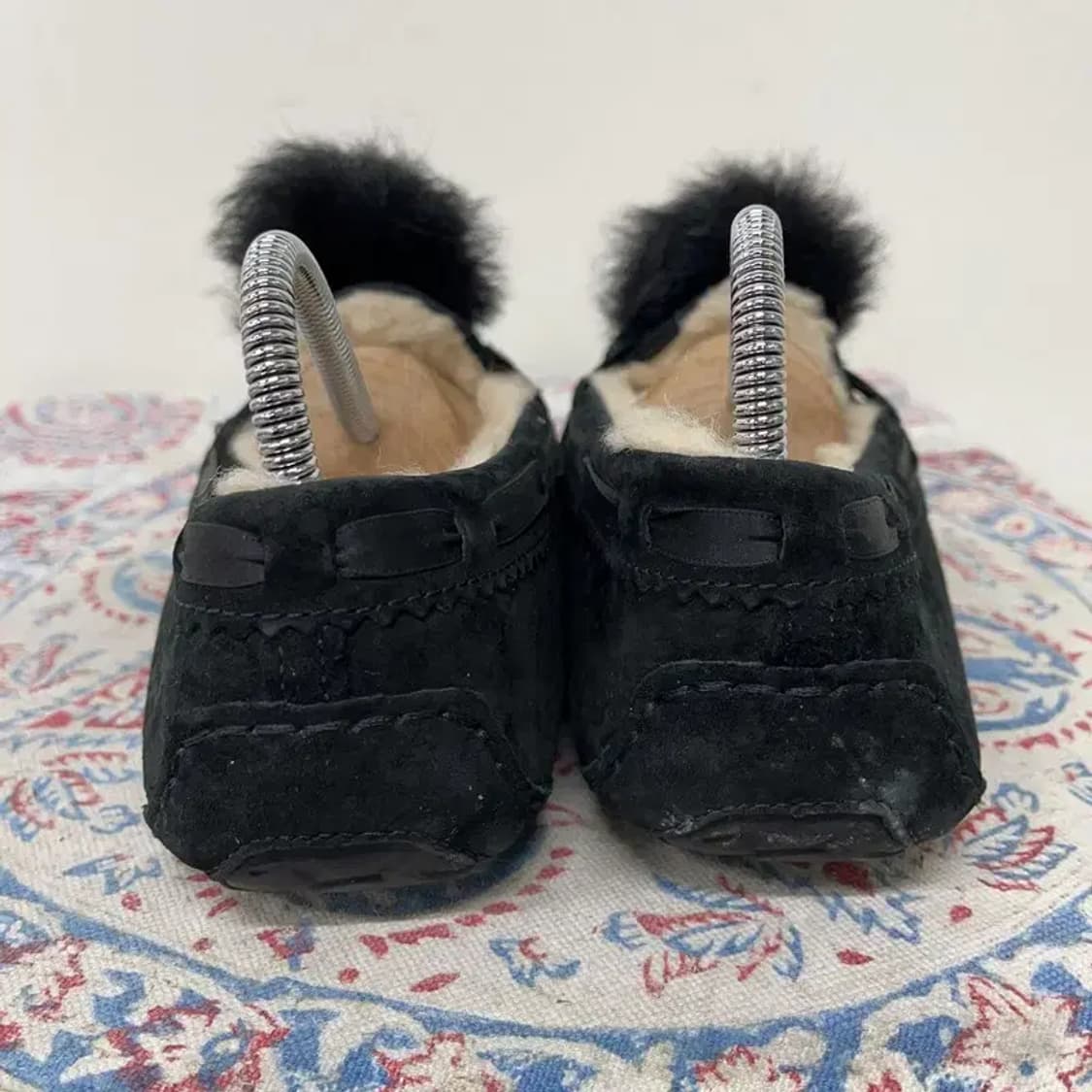 어그  UGG 폼폼 털 슬립온 240 E00729 상품이미지2