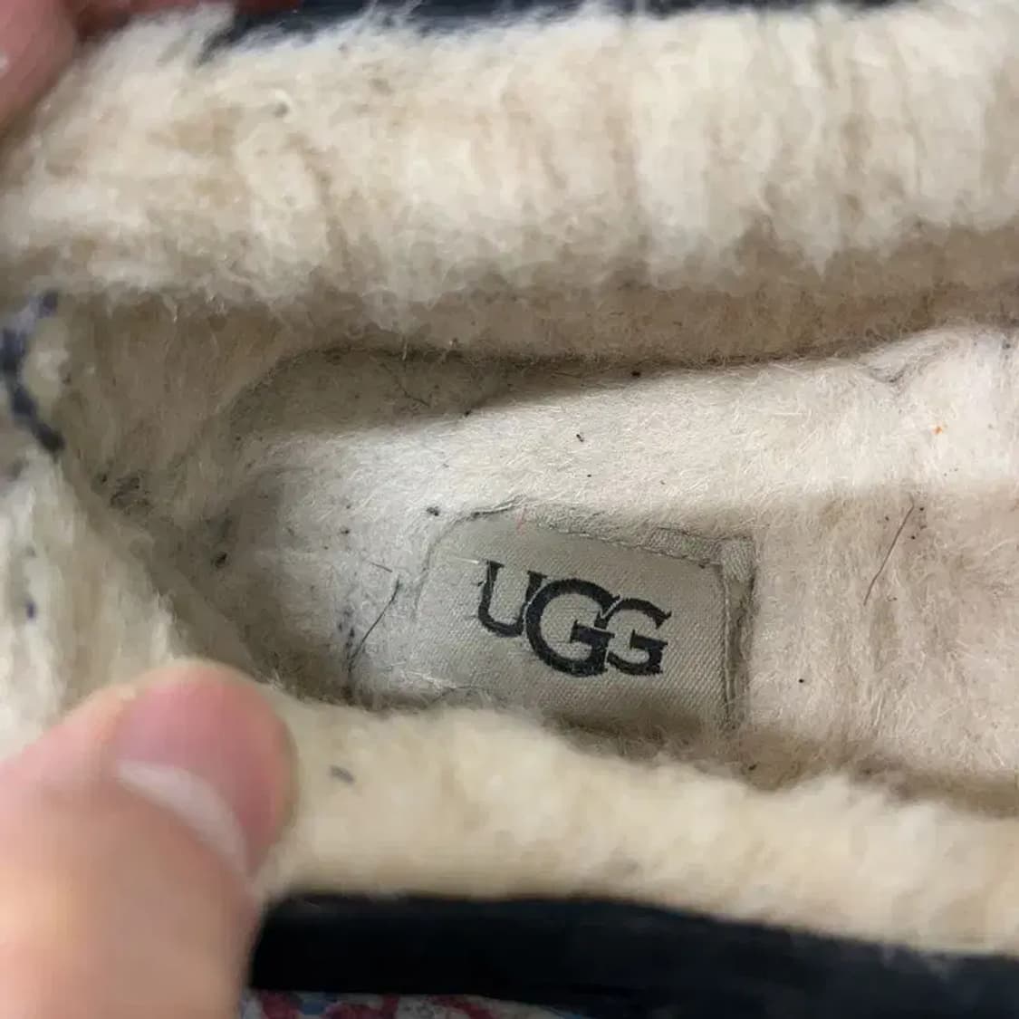 어그  UGG 폼폼 털 슬립온 240 E00729 상품이미지5