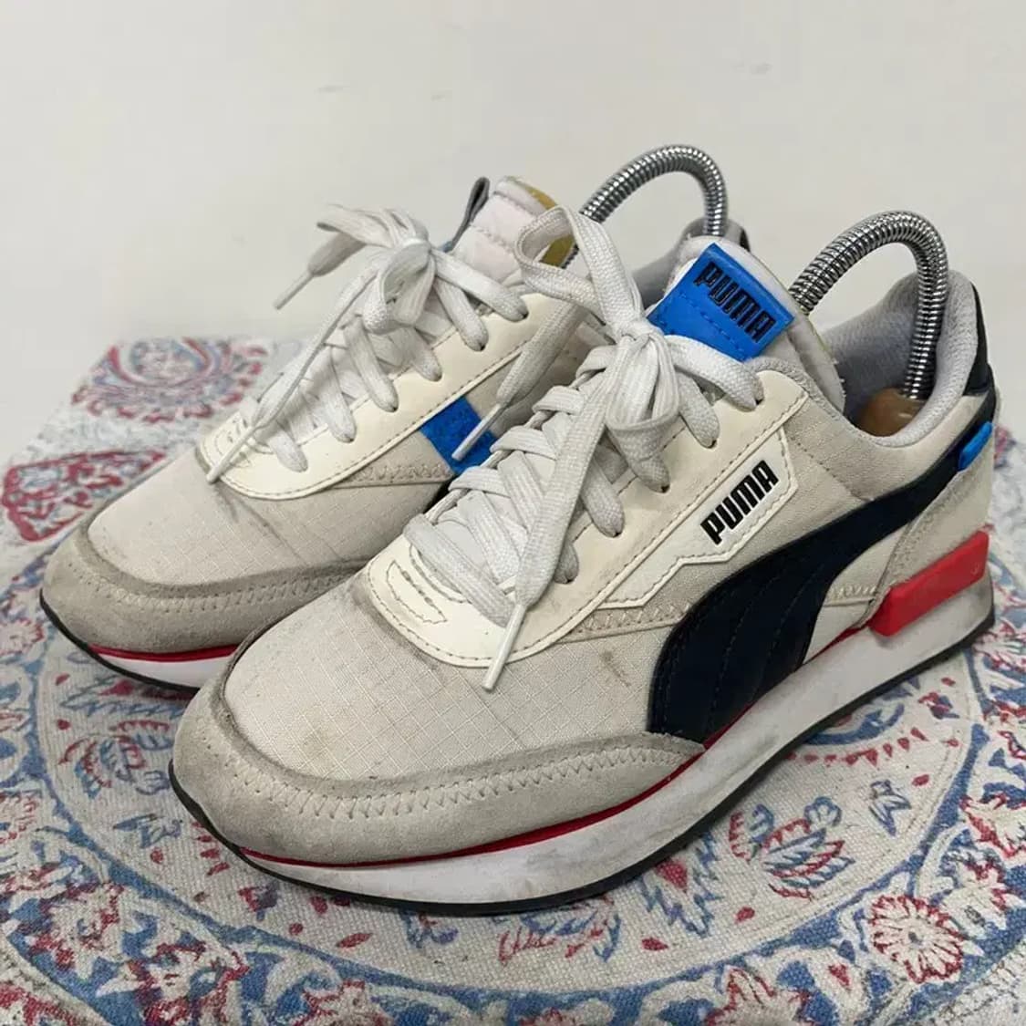 푸마 퓨처 라이더 플레이 온 스니커즈 운동화 225 E00731 상품이미지1