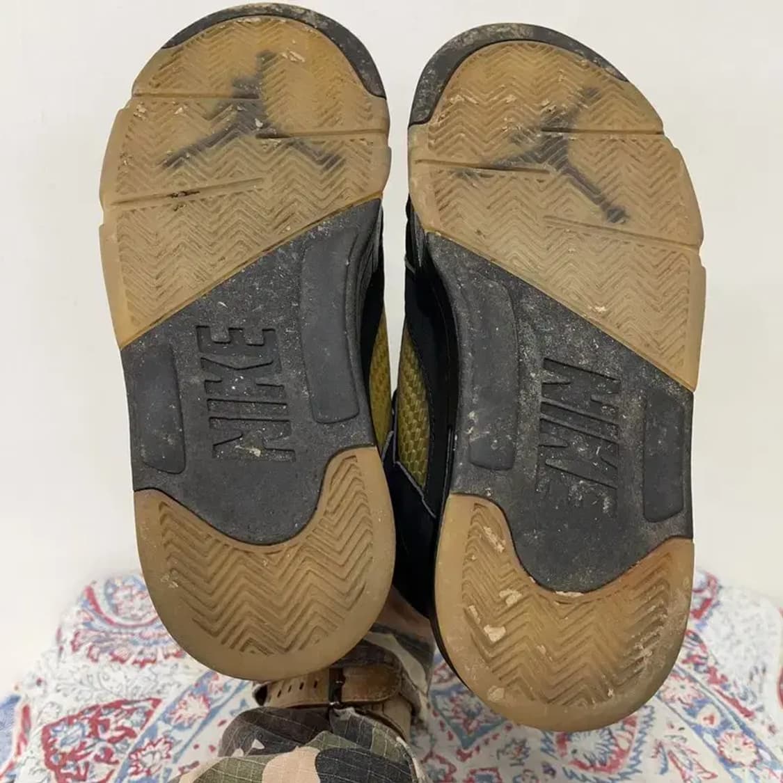 나이키 조던 5 레트로 OG 메탈릭 운동화 255 E00738 상품이미지4