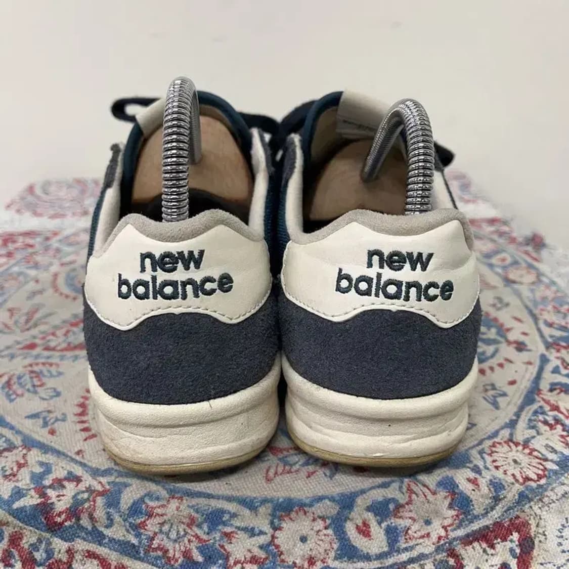 뉴발란스 CRT300 네이비 스니커즈 250 E00825 상품이미지2