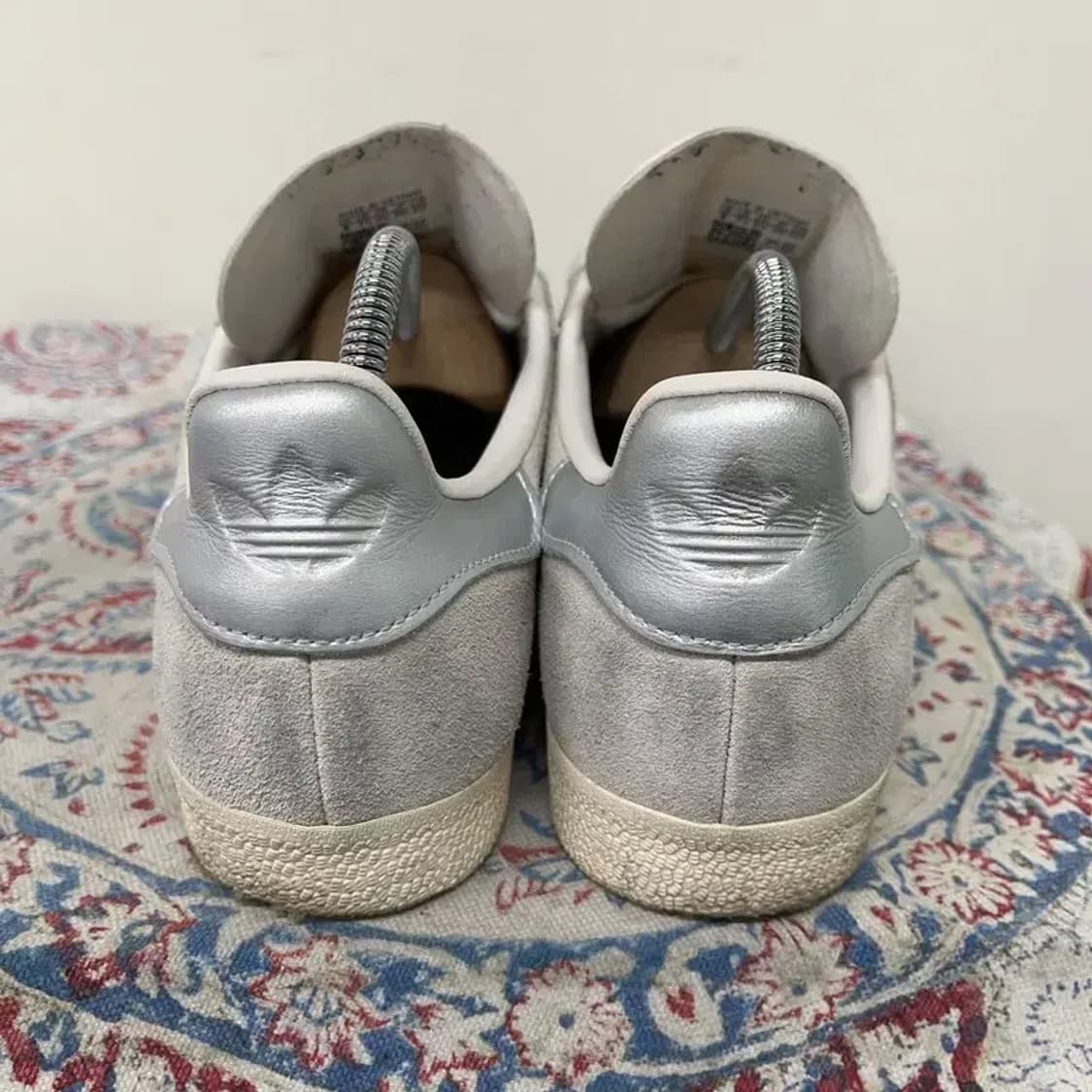 아디다스 가젤 클라우드 화이트 실버 메탈릭 스니커즈 260 E00830 상품이미지2