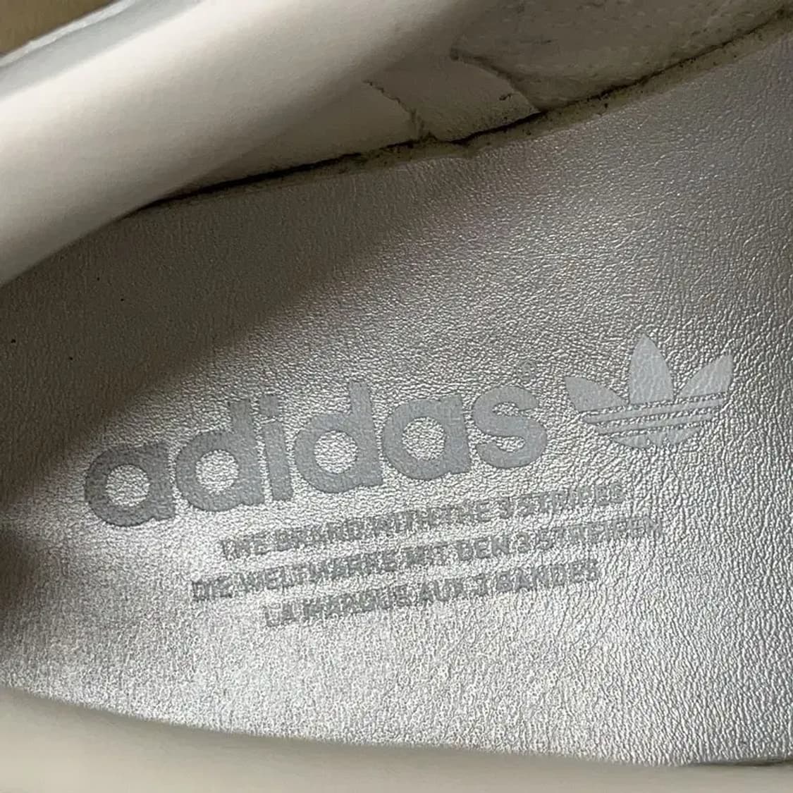 아디다스 가젤 클라우드 화이트 실버 메탈릭 스니커즈 260 E00830 상품이미지6