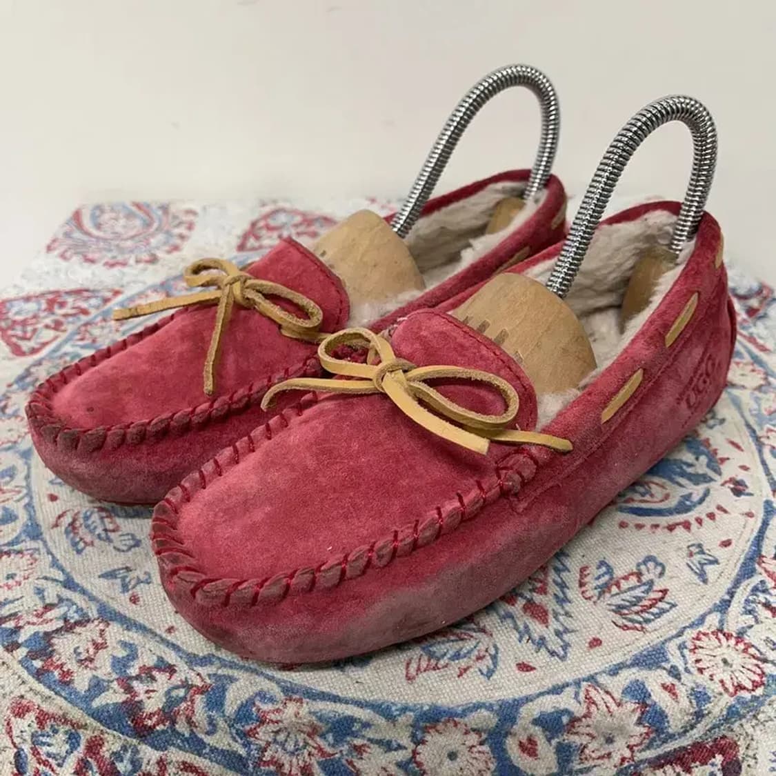 어그 UGG 플랫 로퍼 어그 털신발 220 E00847 상품이미지1