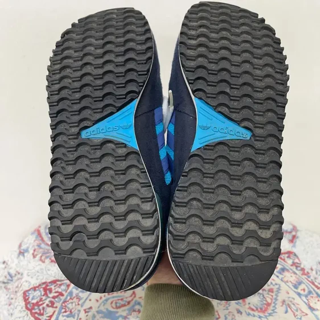 아디다스 오리지널 ZX 700 운동화 스니커즈 260 E00857 상품이미지4