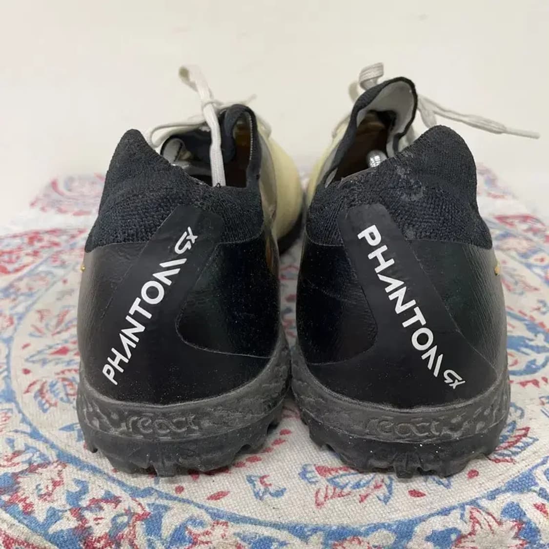 나이키 팬텀 GX 2 프로 TF 풋살화 300 E00869 상품이미지2