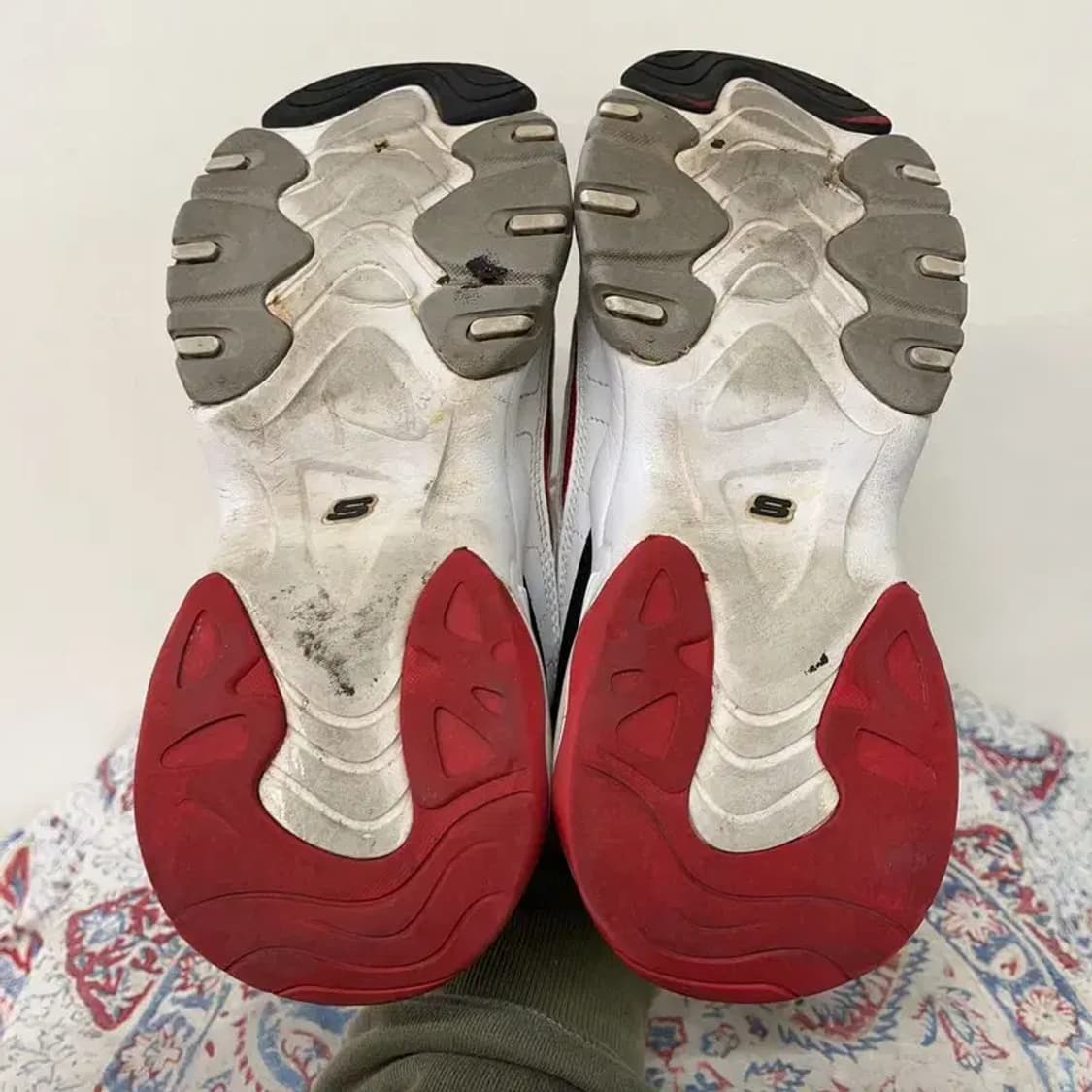 스케쳐스 딜라이트 3 운동화 어글리슈즈 240 E00871 상품이미지4