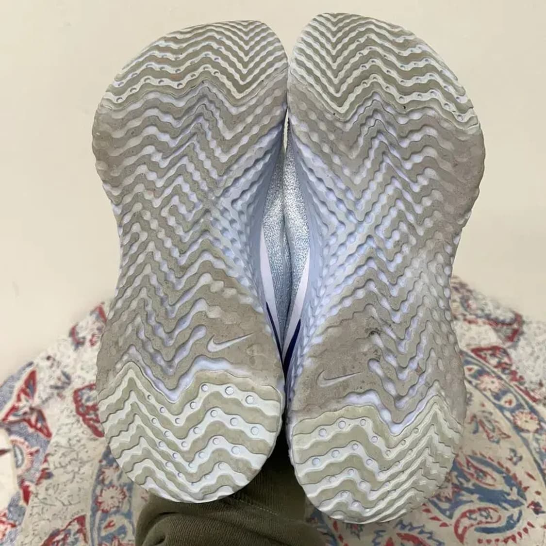 나이키 에픽 팬텀 리액트 플라이니트 운동화 240 E00878 상품이미지4