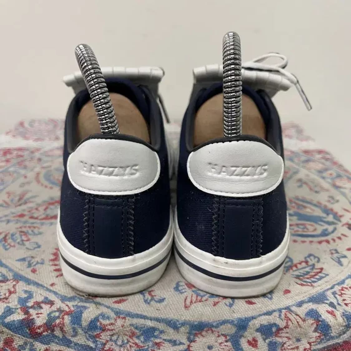 헤지스 태슬 스니커즈 여자 단화  230 E00914 상품이미지2