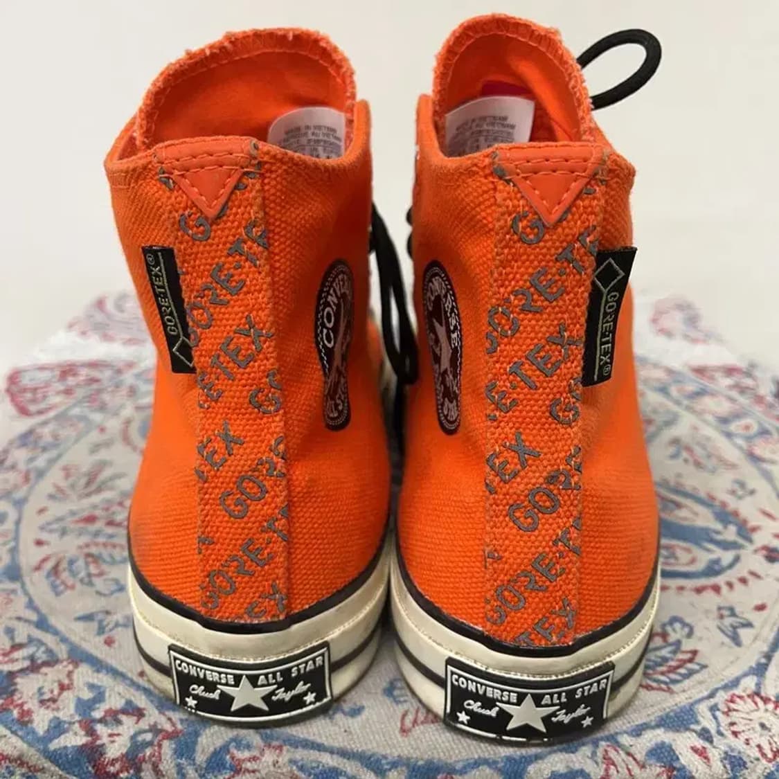 컨버스 척 70 하이 고어텍스 볼드 만다린 스니커즈 260 E00916 상품이미지2