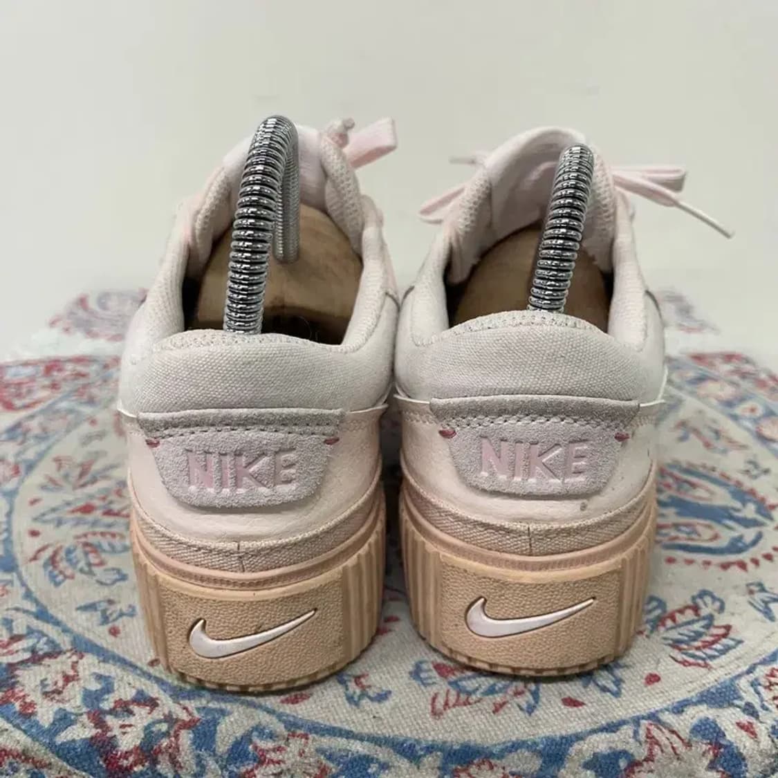 나이키 코트 레거시 리프트 소프트 핑크 스니커즈 230 E00923 상품이미지2