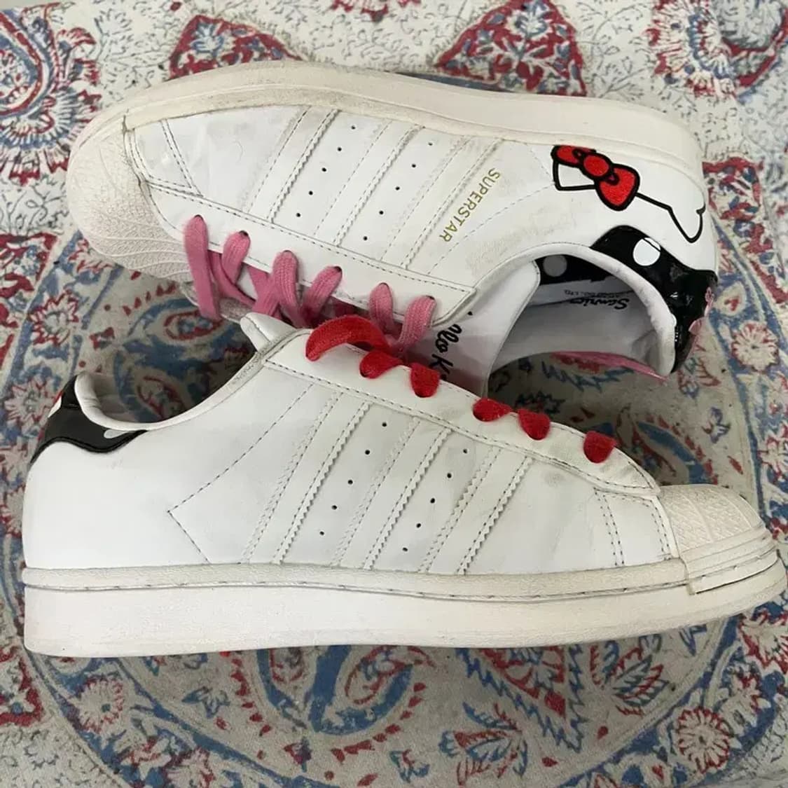 아디다스 X 헬로키티 슈퍼스타 스니커즈 운동화 230 E00924 상품이미지3