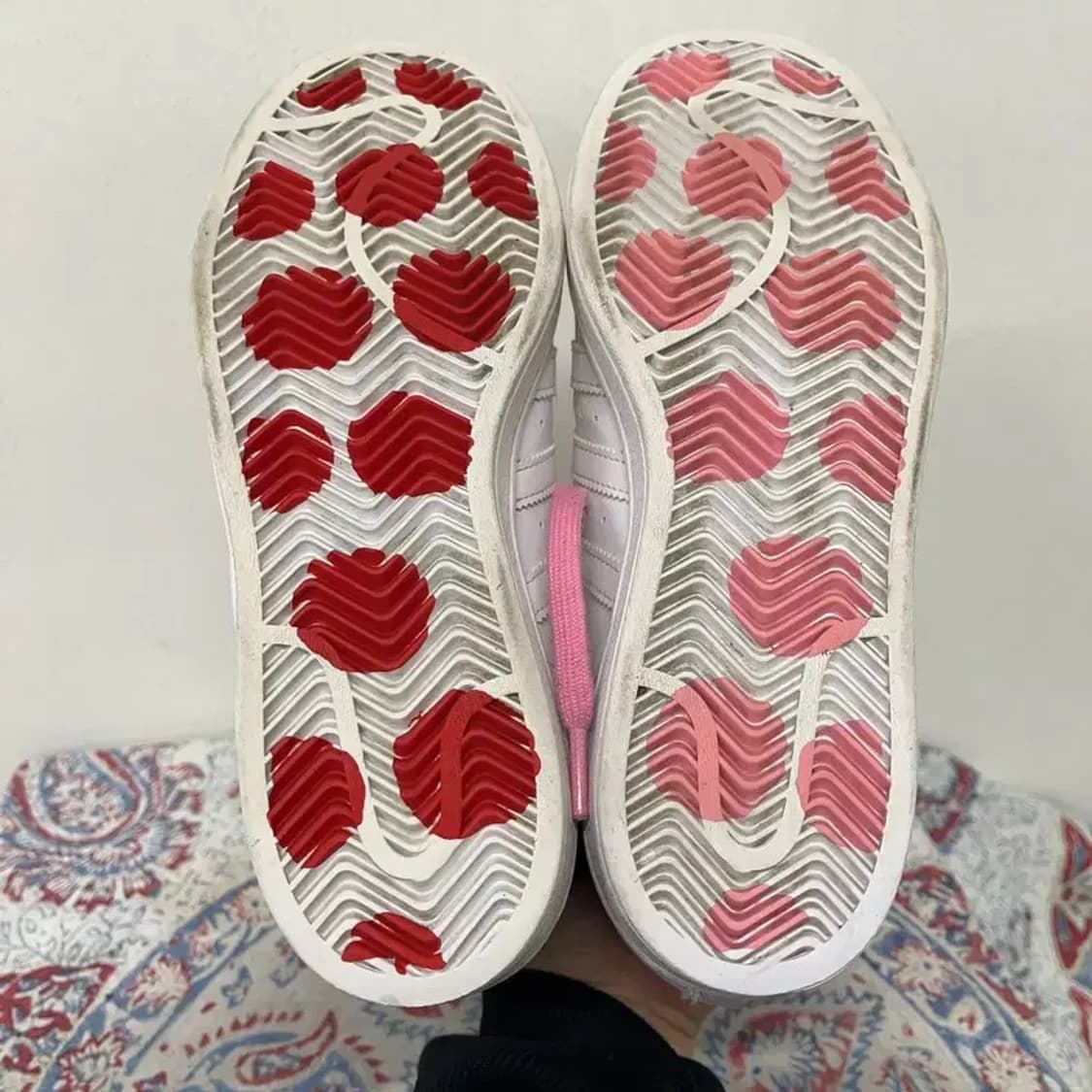 아디다스 X 헬로키티 슈퍼스타 스니커즈 운동화 230 E00924 상품이미지4